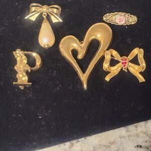 Vintage Monet Heart Brooch Lot Gold Tone Faux Pearl Rhinestone Bow Initial P 5pc